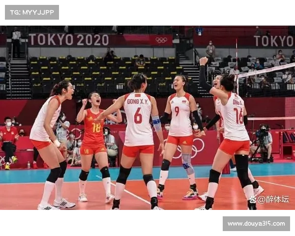 双姝闪耀!中国女篮女排双夺冠 双姝闪耀!中国女篮女排双夺冠