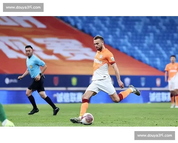 中超第 20 轮爆冷夜:争冠格局大乱,保级逆袭掀波澜 中超第 20 轮爆冷夜:争冠格局大乱,保级逆袭掀波澜