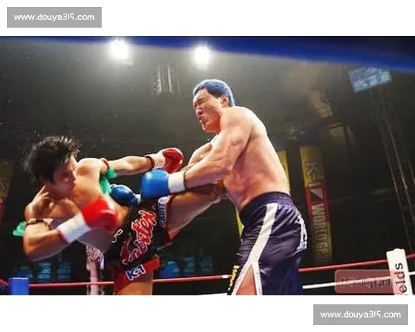 考克莱vs崔洪万巅峰对决：巨人之战引爆格斗史话题与时代回响